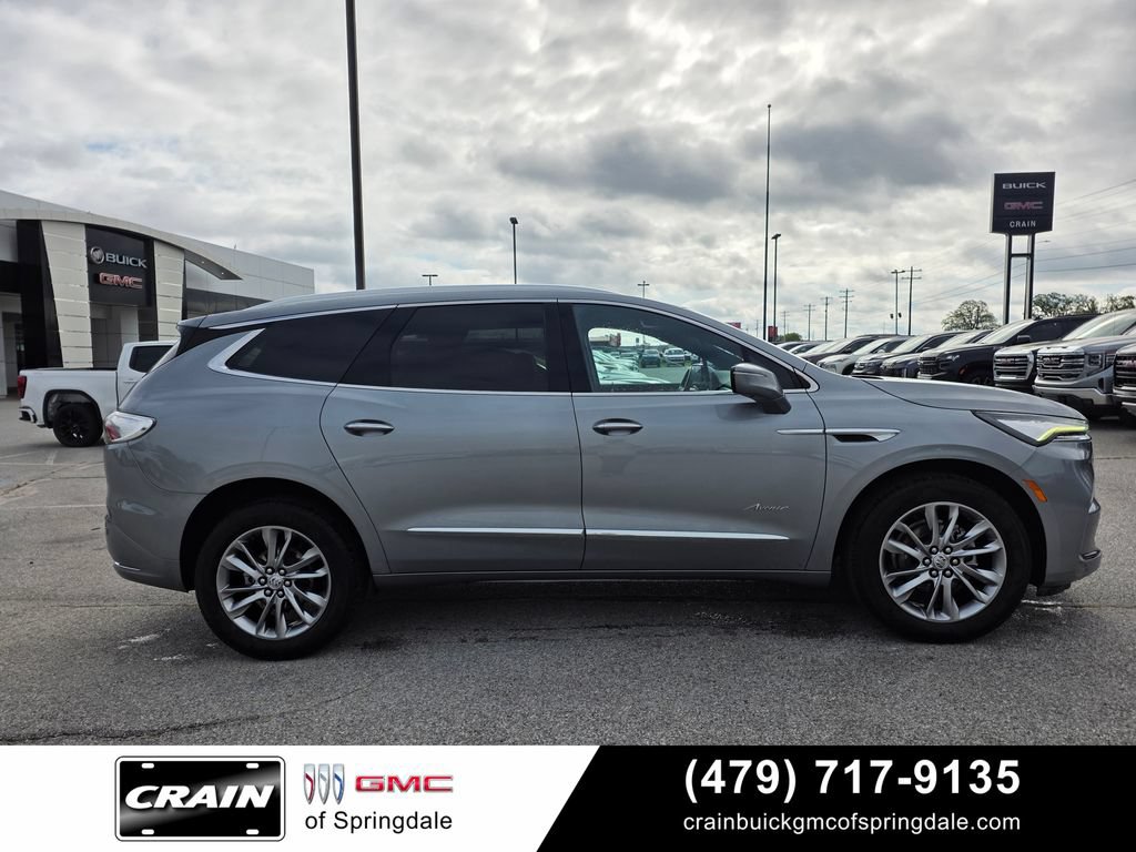 Used 2023 Buick Enclave Avenir w/ Avenir Technology Package AWD/4WD image 8