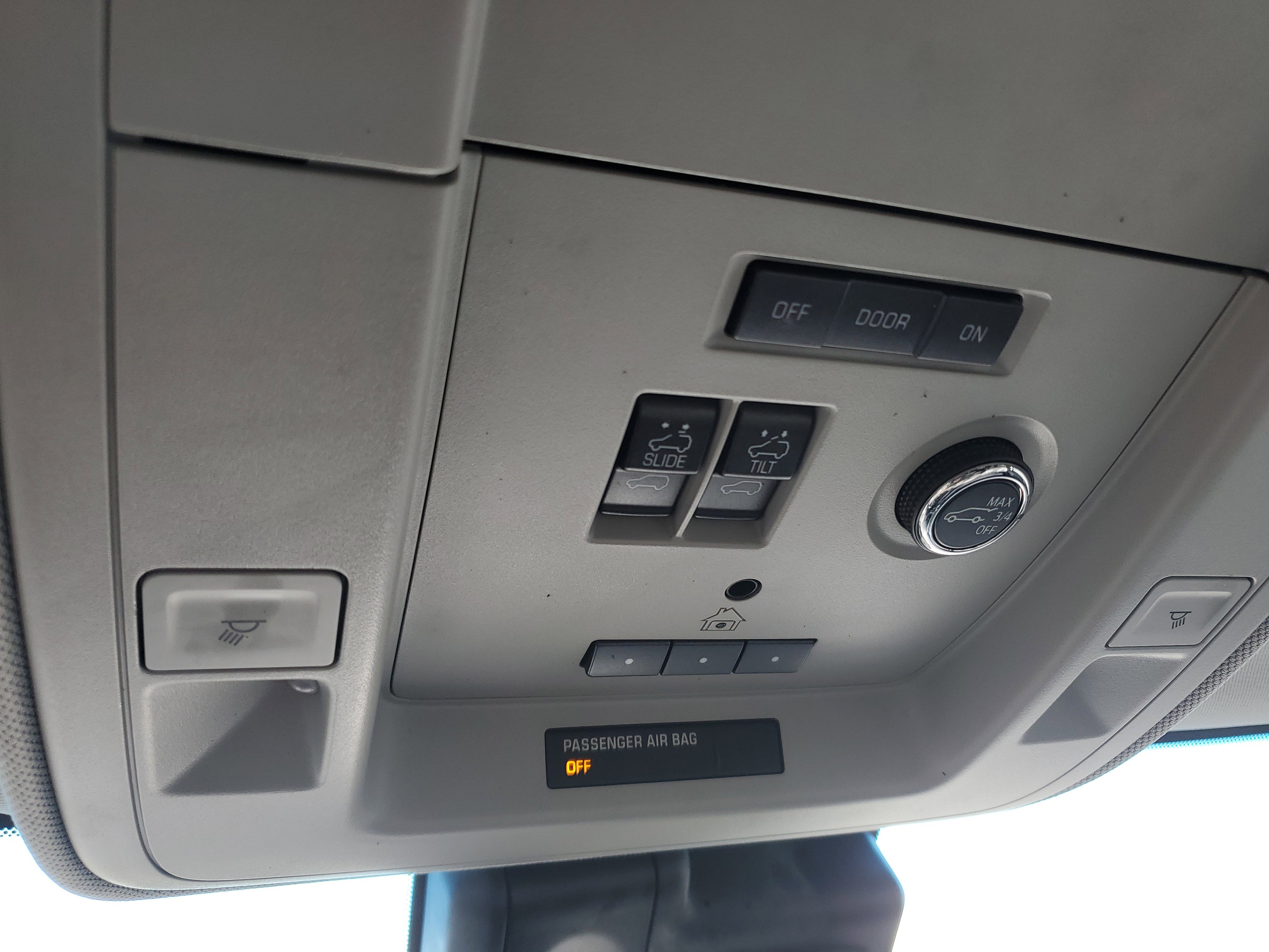 Used 2019 Chevrolet Tahoe LT w/ Luxury Package image 33