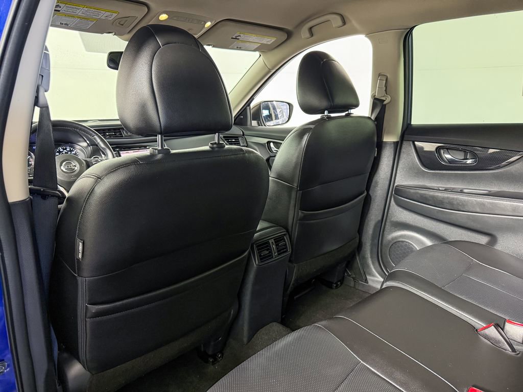 Used 2018 Nissan Rogue SL image 45