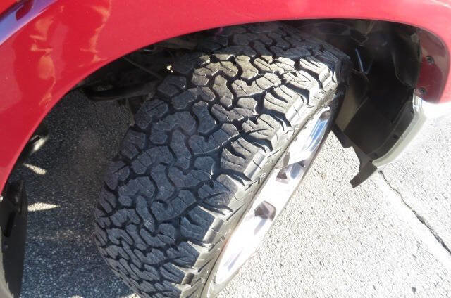 Used 2022 RAM 1500 Laramie AWD/4WD image 3