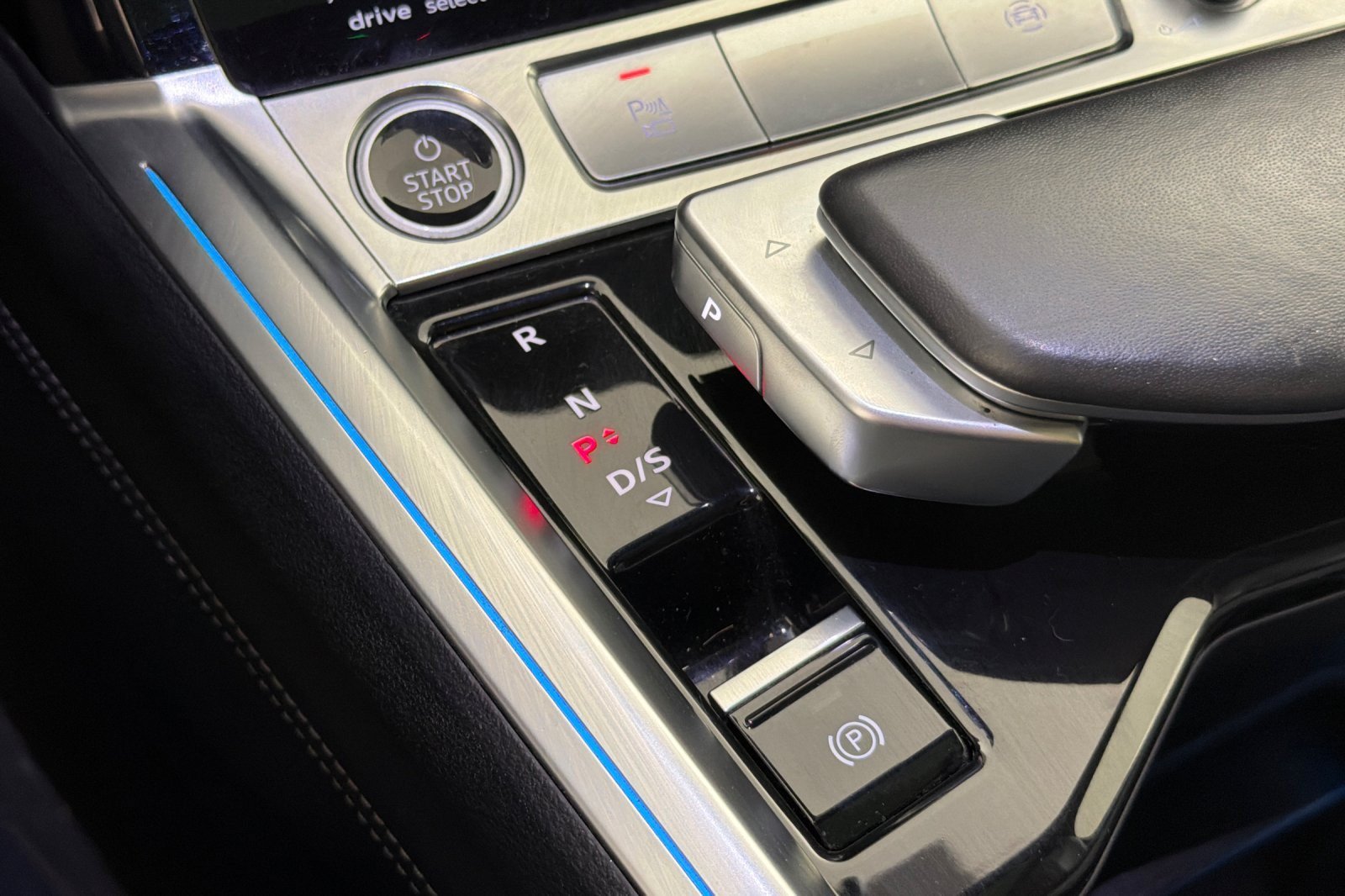 Used 2023 Audi e-tron Prestige w/ Prestige Package AWD/4WD image 21
