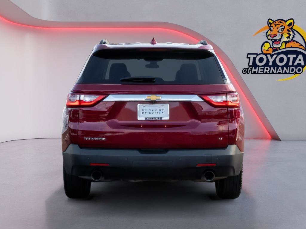 Used 2021 Chevrolet Traverse LT image 6