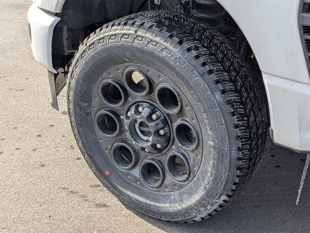 New 2026 Ford F350 Lariat w/ Black Appearance Package image 9