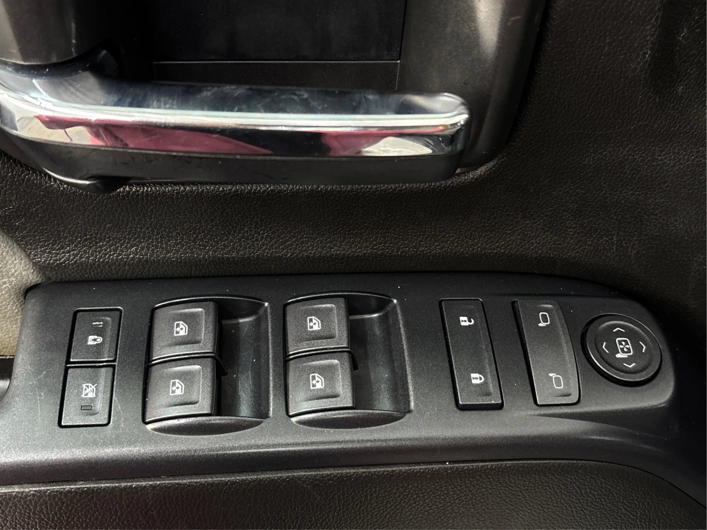 Used 2019 Chevrolet Silverado 2500 W/T AWD/4WD image 36