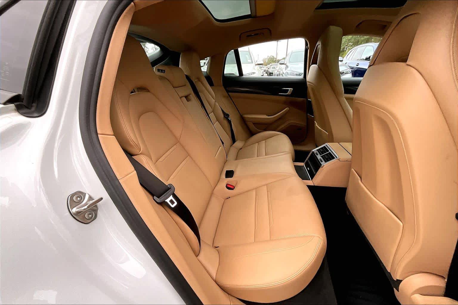 Used 2023 Porsche Panamera image 20