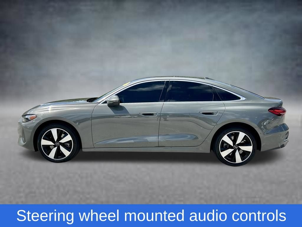 Used 2025 Audi A5 2.0T Premium Plus w/ Premium Plus AWD/4WD image 8