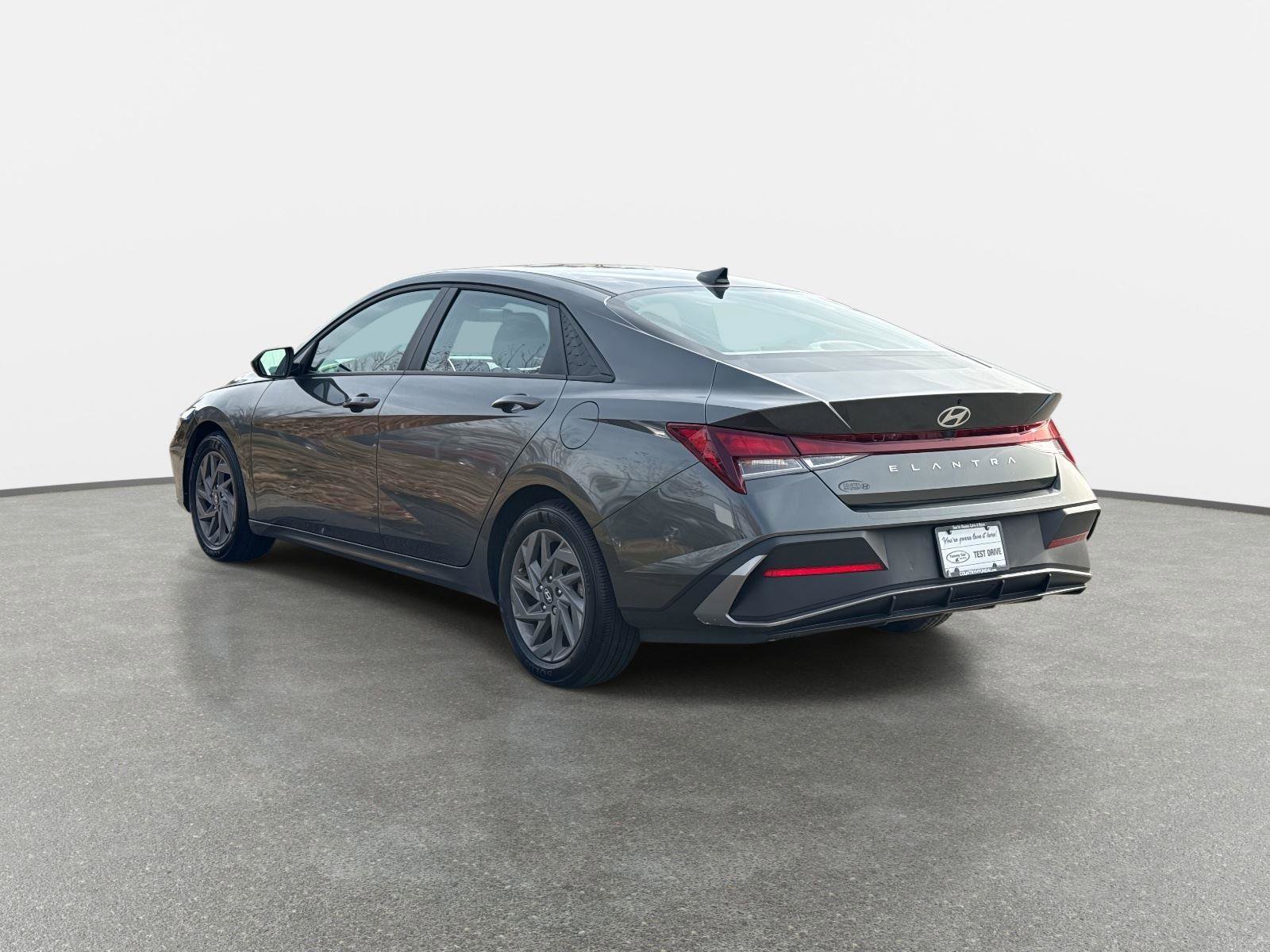 Certified 2024 Hyundai Elantra SEL image 7