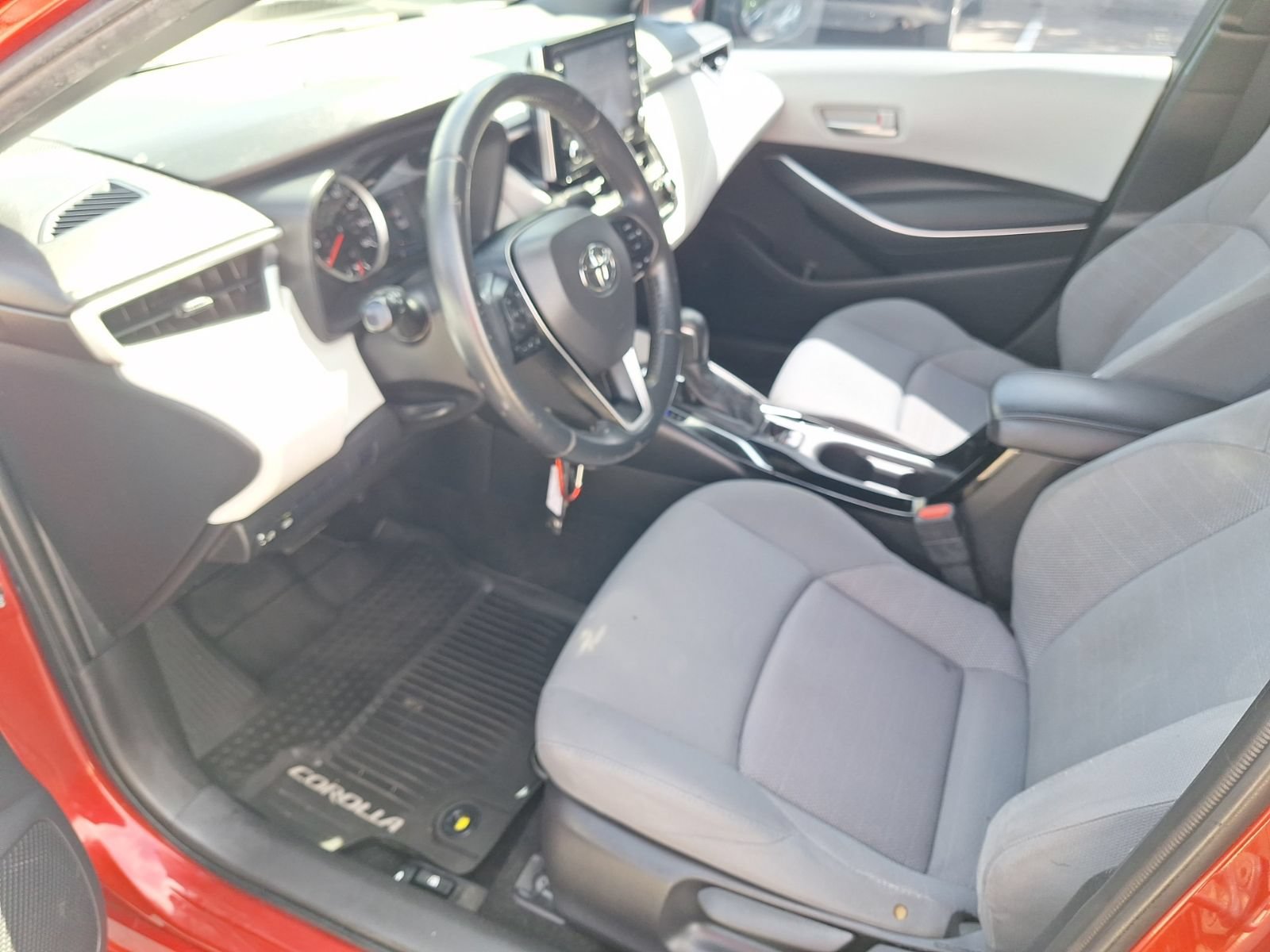 Used 2021 Toyota Corolla SE FWD image 15