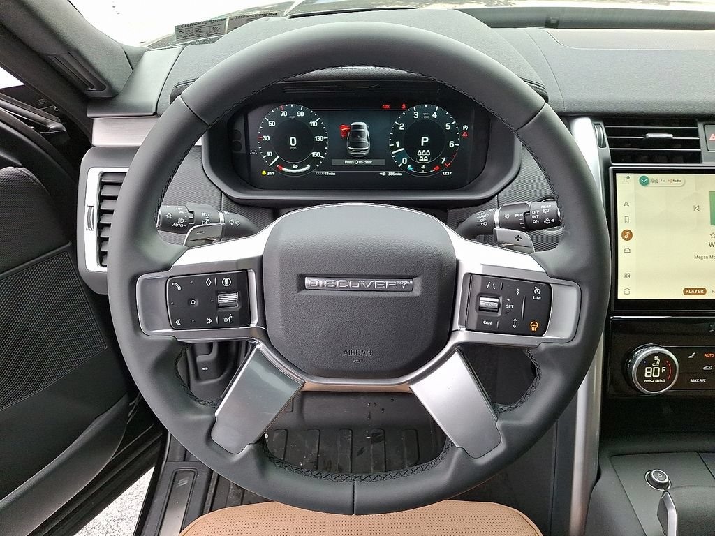 New 2026 Land Rover Discovery Limited Edition image 11