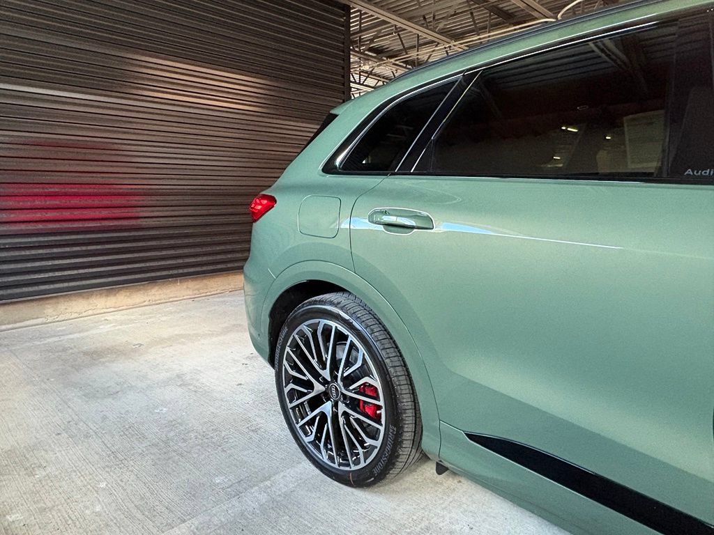 New 2026 Audi SQ5 Premium Plus AWD/4WD image 10