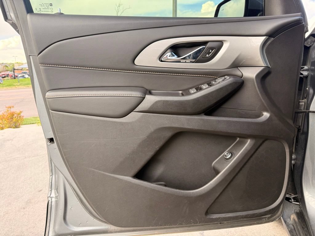 Used 2020 Chevrolet Traverse LT AWD/4WD image 13