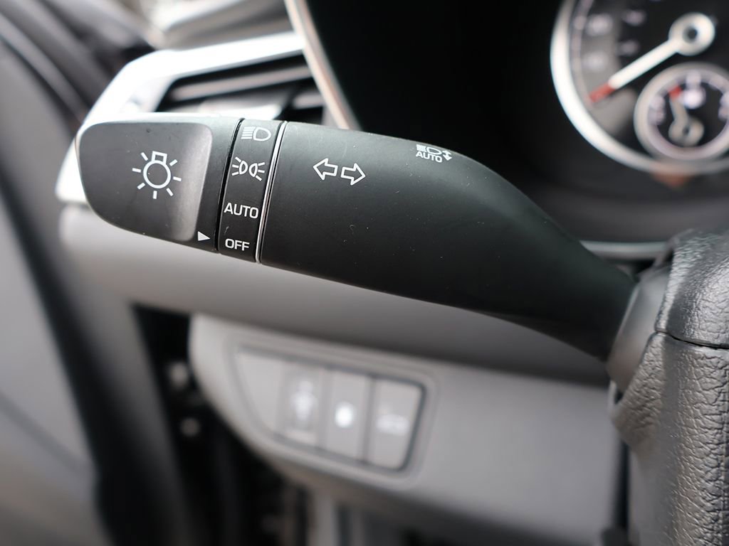 Used 2023 Genesis G70 2.0T w/ Sport Prestige Package RWD image 46