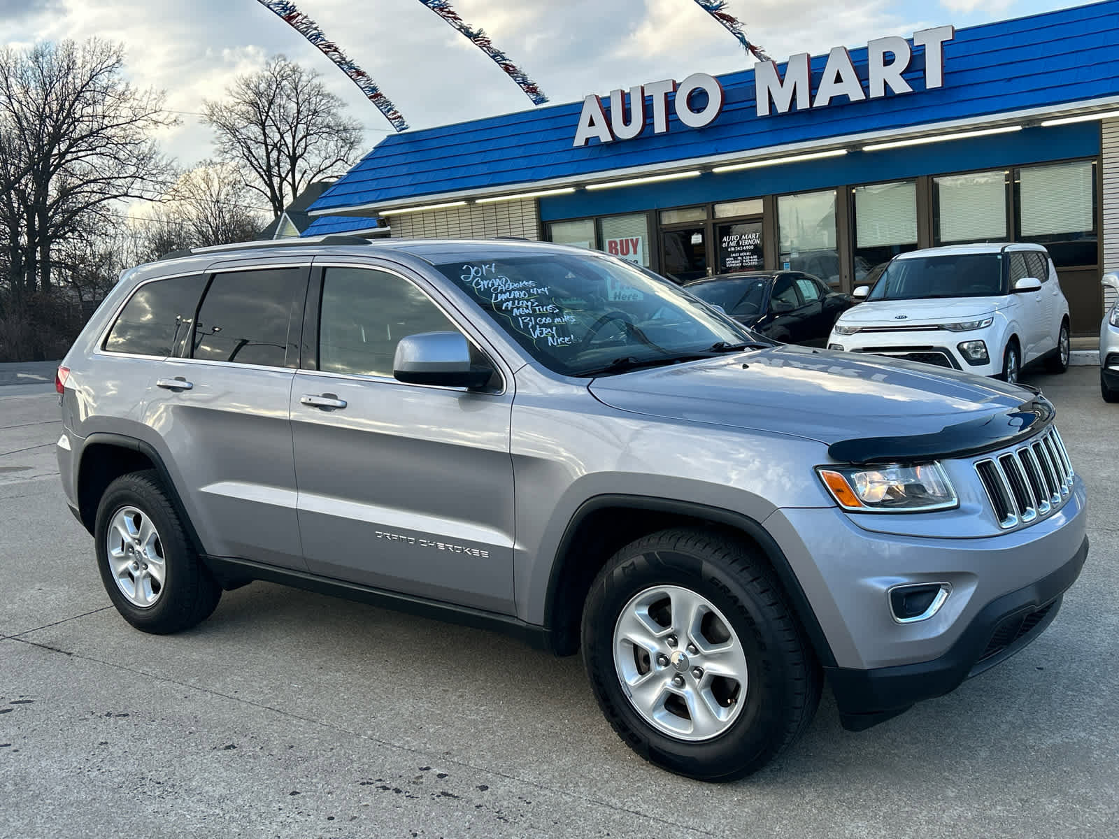 Used 2014 Jeep Grand Cherokee Laredo w/ Quick Order Package 23E AWD/4WD image 2