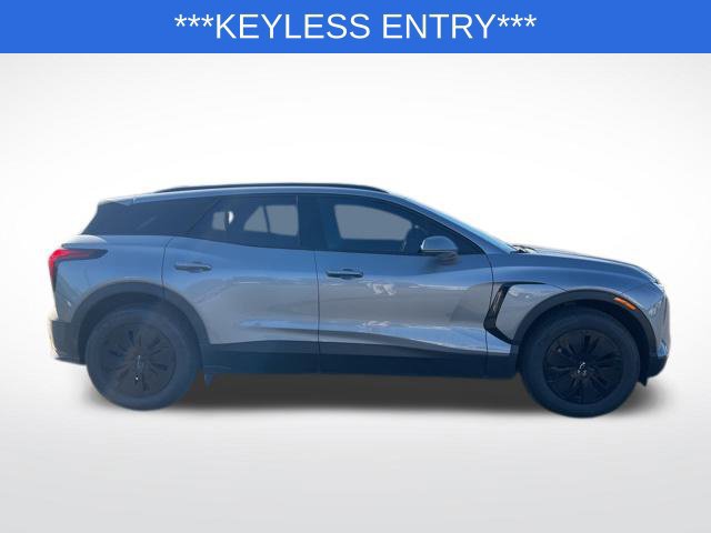 Used 2025 Chevrolet Blazer EV LT FWD image 7