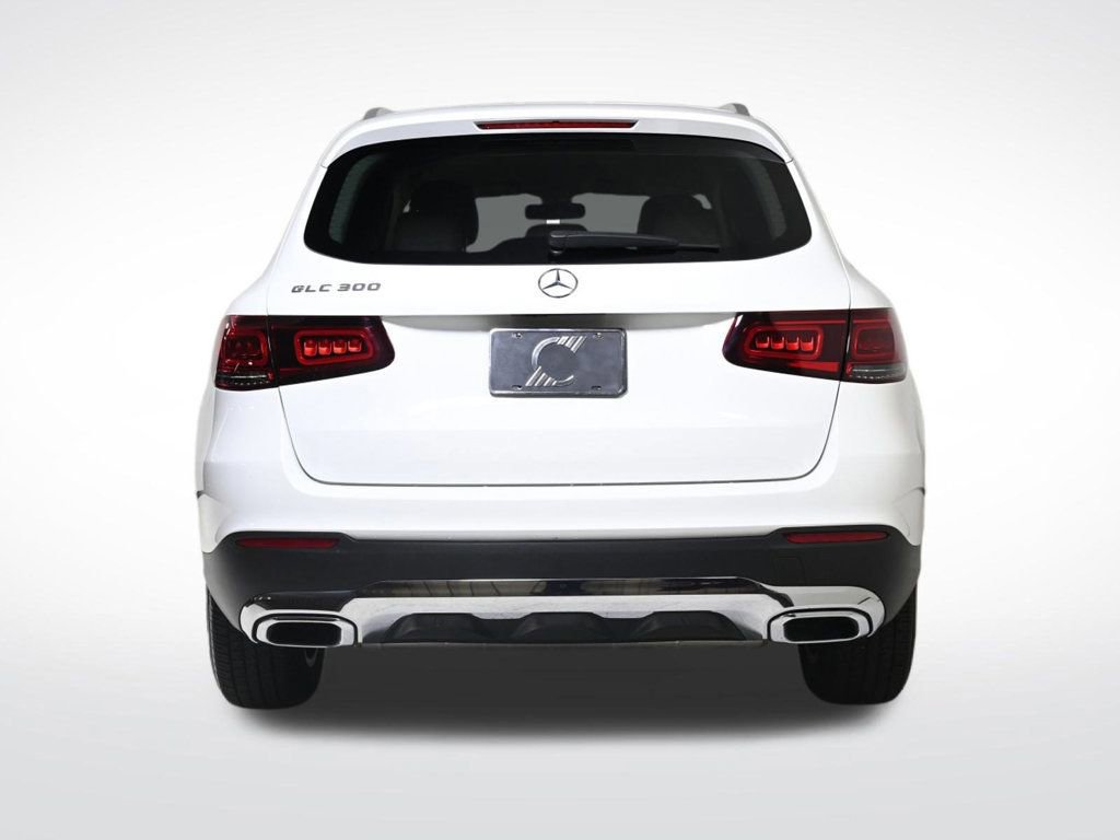 Used 2020 Mercedes-Benz GLC 300 image 4
