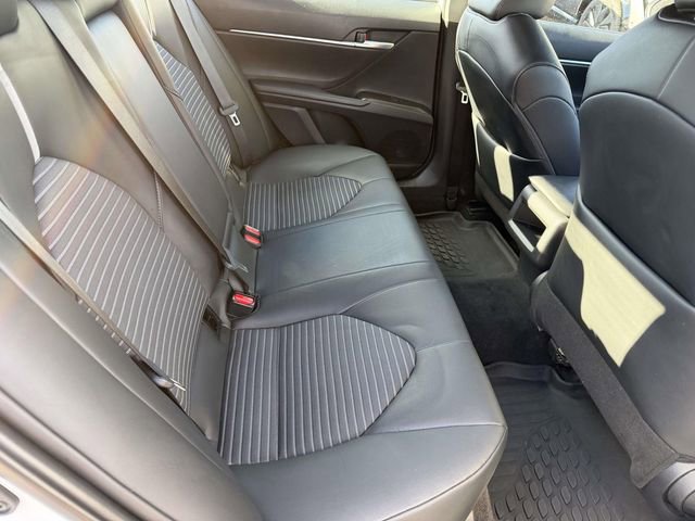 Used 2023 Toyota Camry SE image 19