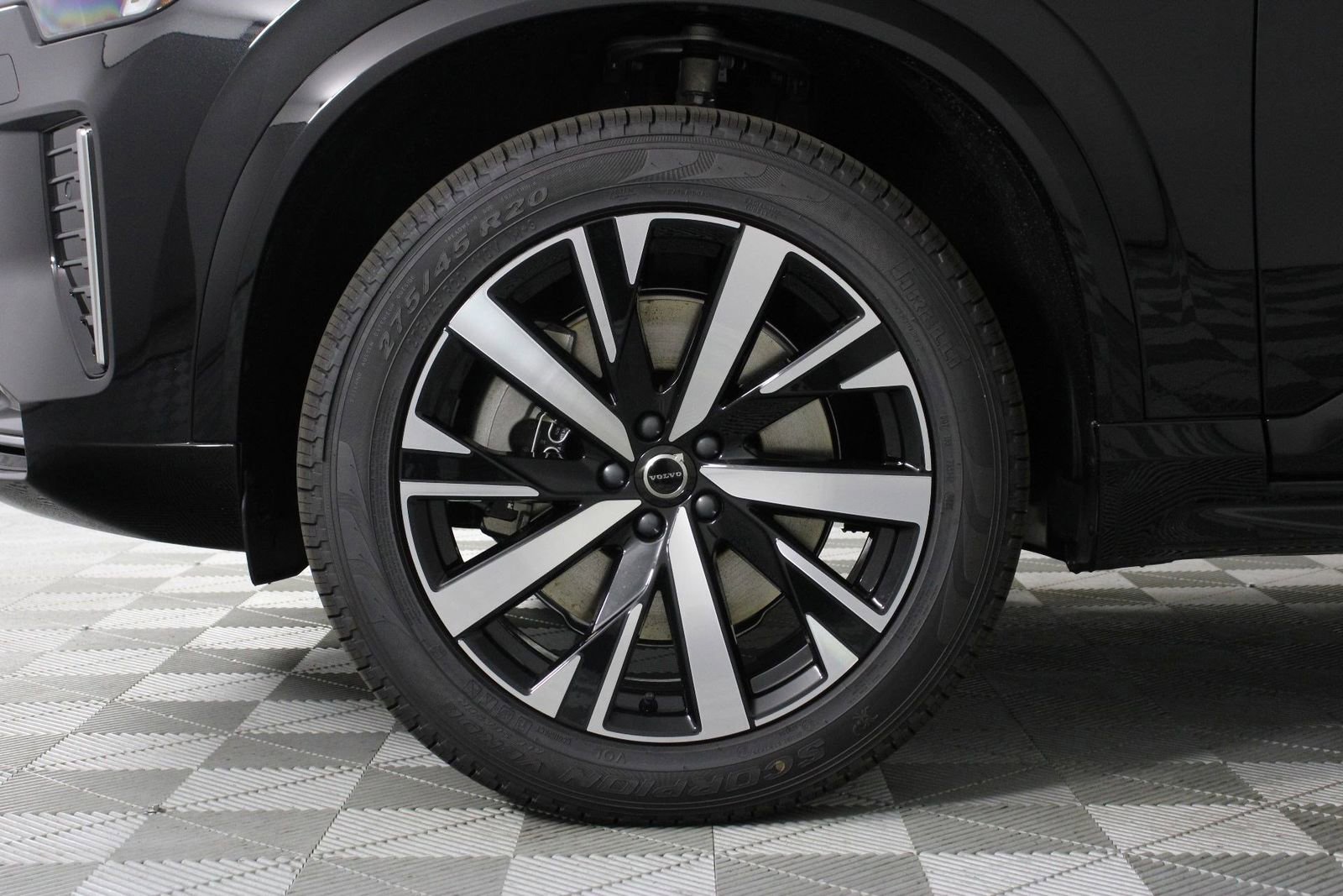 New 2026 Volvo XC90 T8 Core AWD/4WD image 13