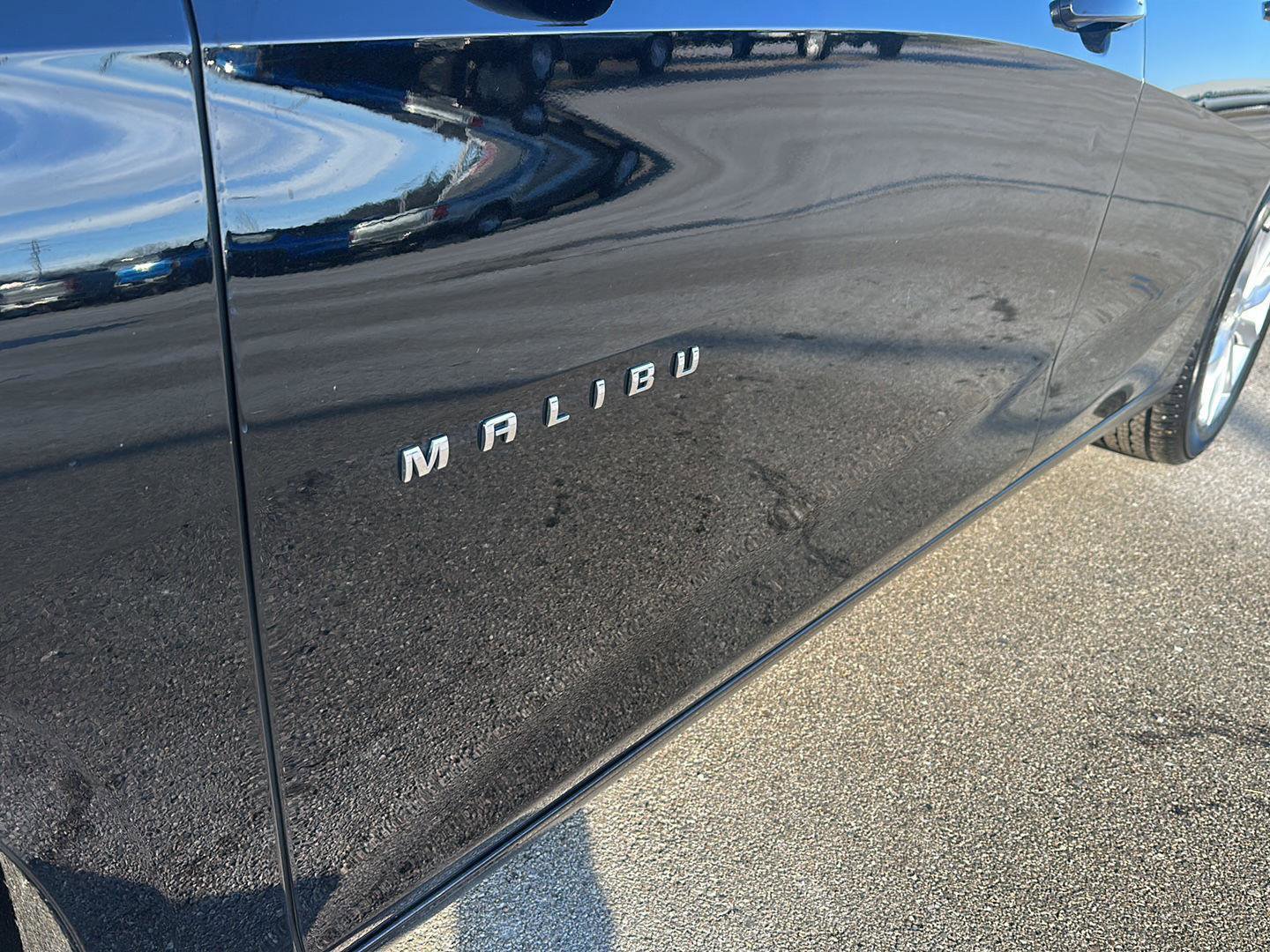 Used 2024 Chevrolet Malibu LT image 3