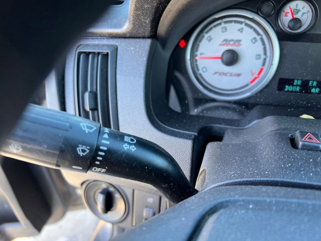 Used 2011 Ford Focus SE image 14