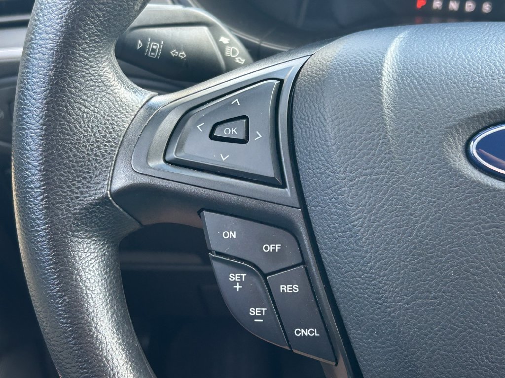 Used 2022 Ford Edge SE w/ Black Appearance Package AWD/4WD image 32
