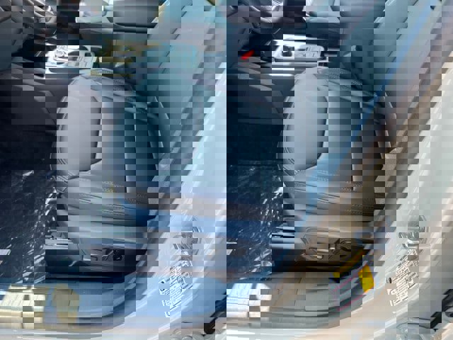 New 2025 Ford Maverick Lariat w/ Black Appearance Package image 8