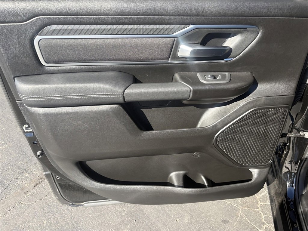 New 2026 RAM 1500 4x4 Crew Cab image 35