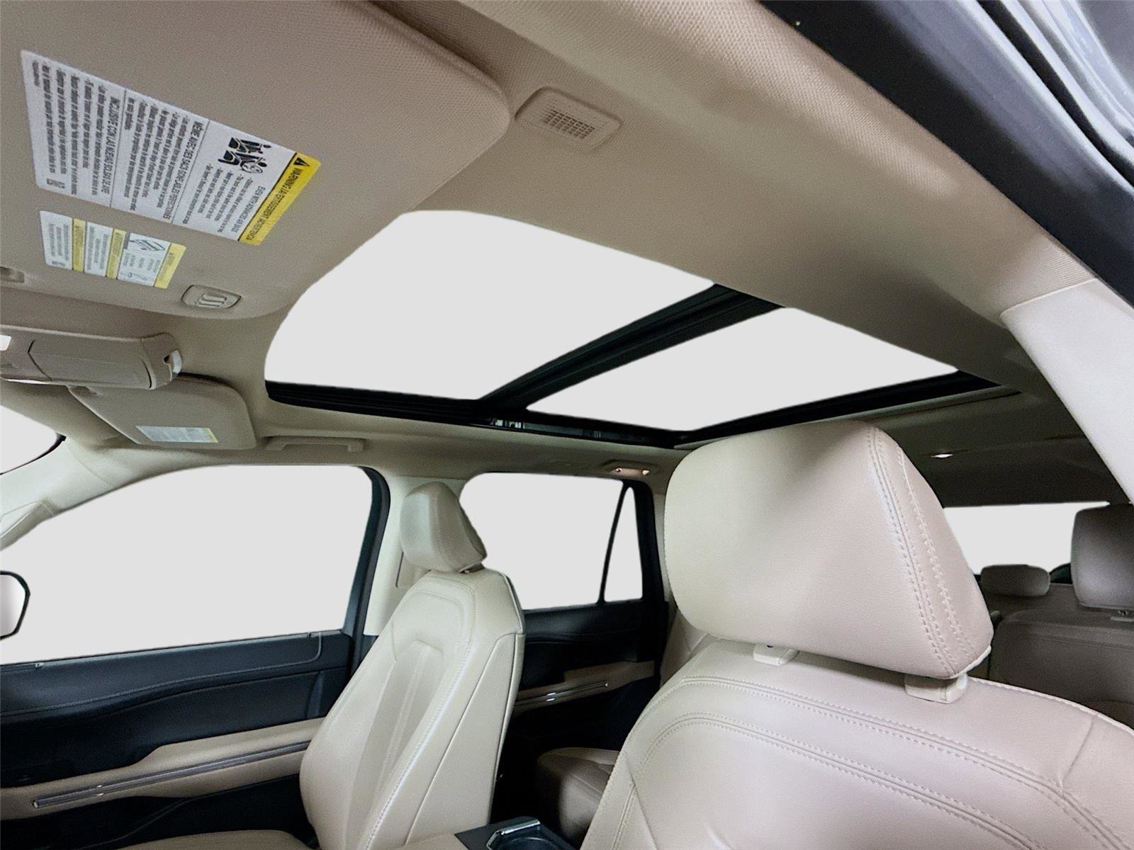 Used 2022 Ford Expedition Max Limited image 17