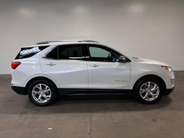 Used 2021 Chevrolet Equinox Premier FWD image 2