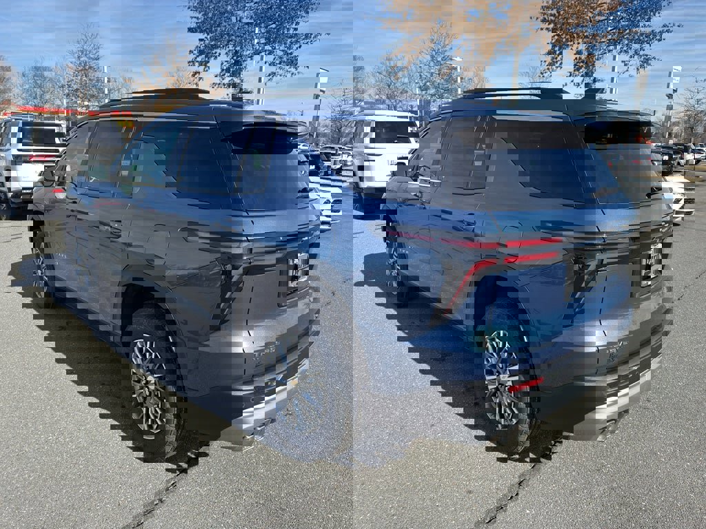 New 2026 Chevrolet Traverse LT image 5