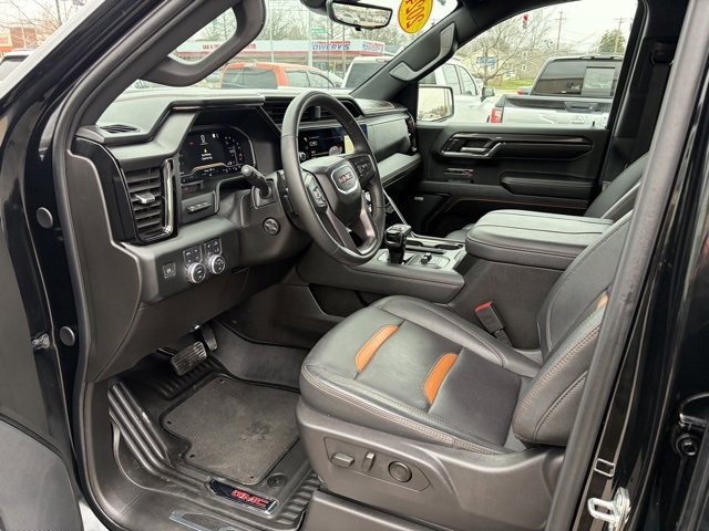 Used 2024 GMC Sierra 1500 AT4 w/ Technology Package image 18