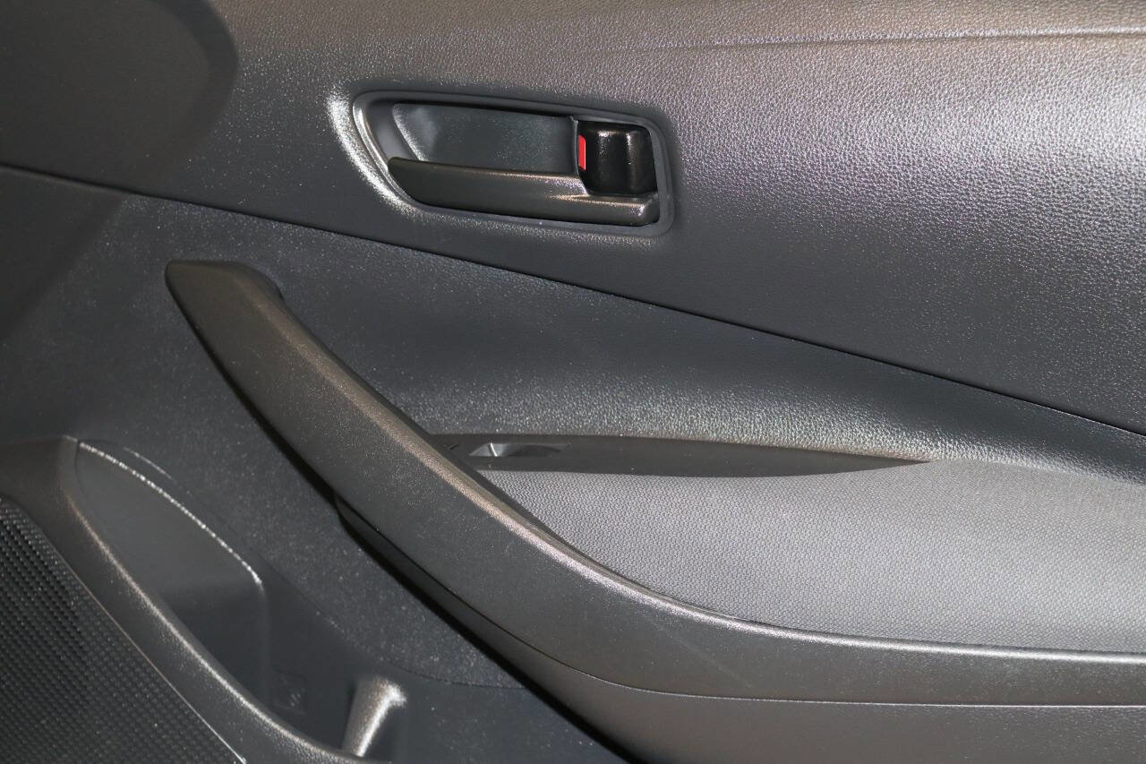Used 2022 Toyota Corolla LE image 56
