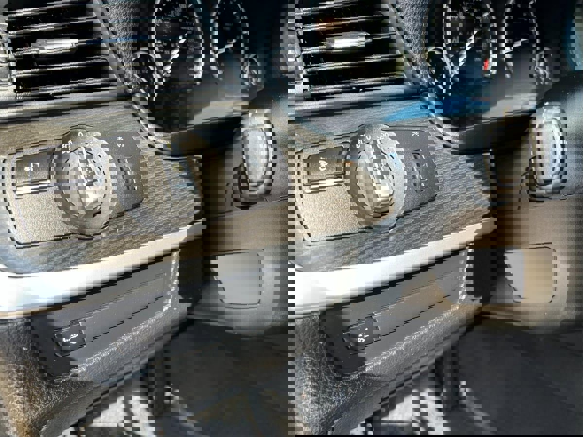 Used 2013 BMW 550i Sedan image 10