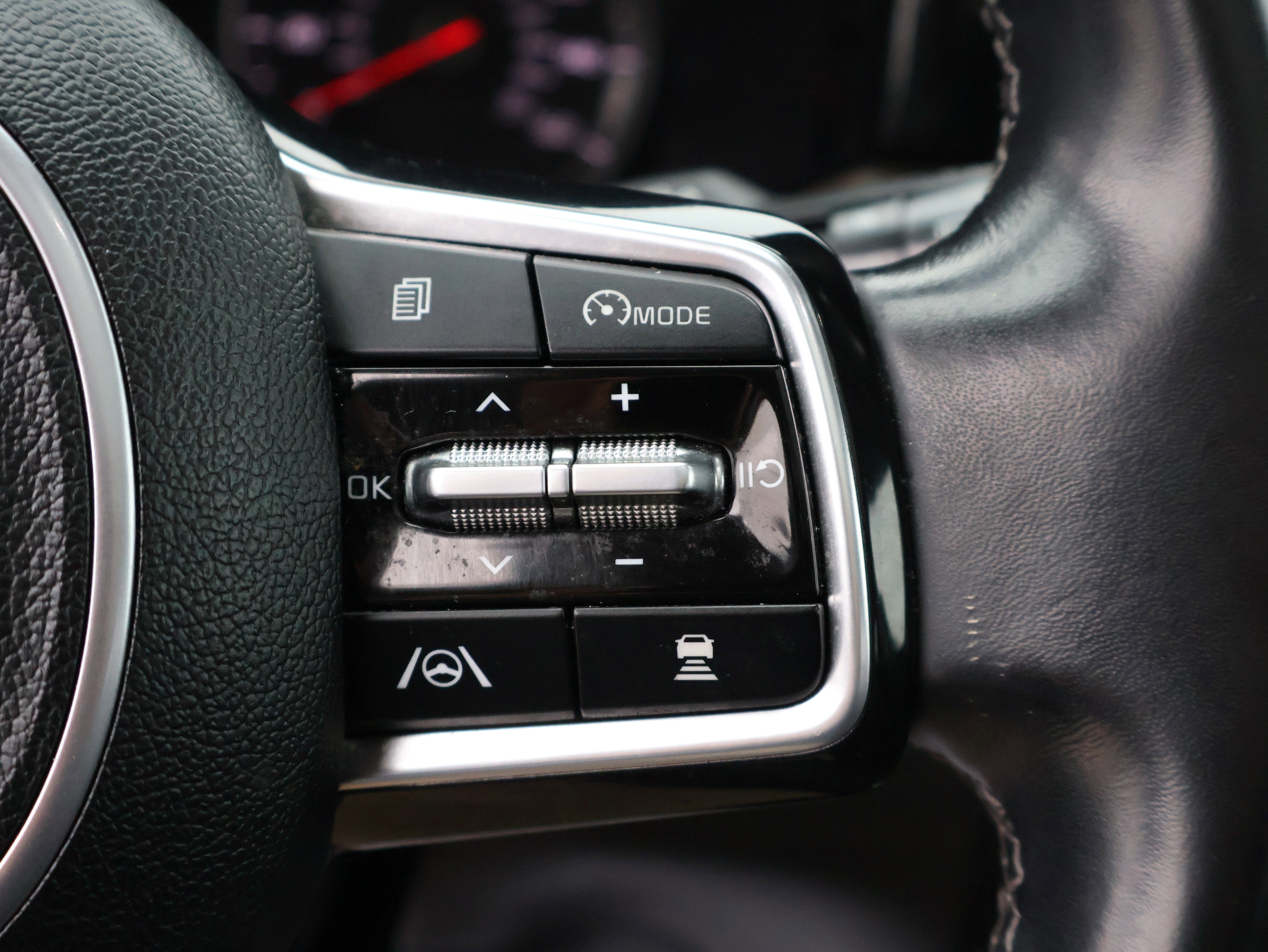 Used 2023 Kia Sorento X-Line EX image 41