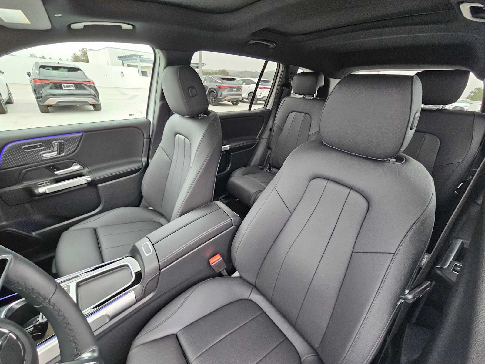 New 2026 Mercedes-Benz GLB 250 image 21
