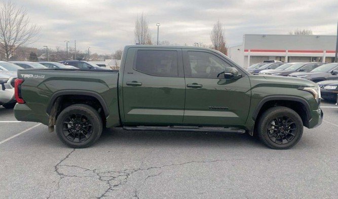 Used 2023 Toyota Tundra SR5 w/ TRD Off-Road Premium Package image 5