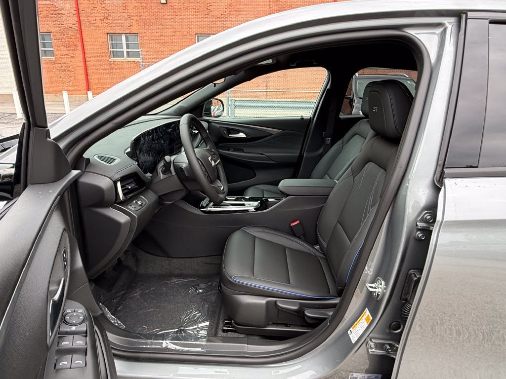 New 2026 Buick Envista Sport Touring FWD image 17