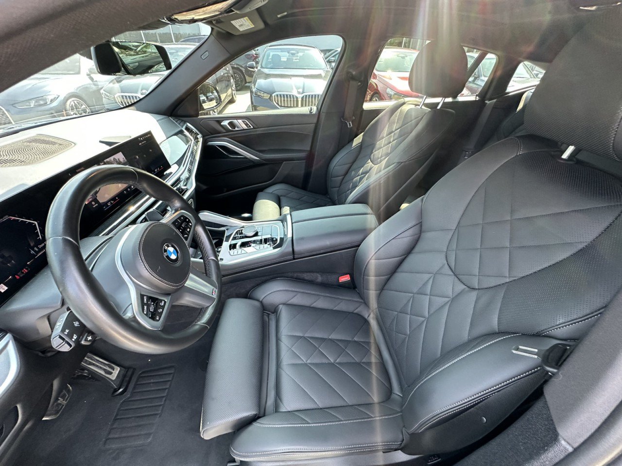 Used 2024 BMW X6 xDrive40i w/ M Sport Professional Package AWD/4WD image 47
