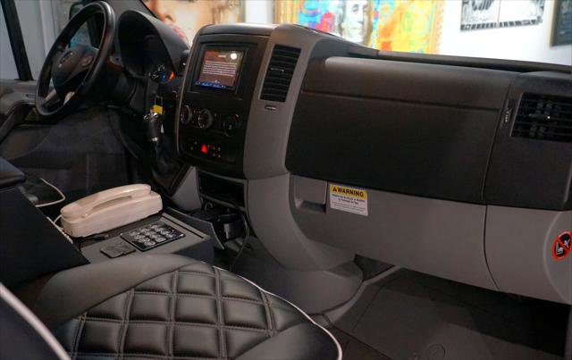 Used 2015 Mercedes-Benz Sprinter 2500 image 25