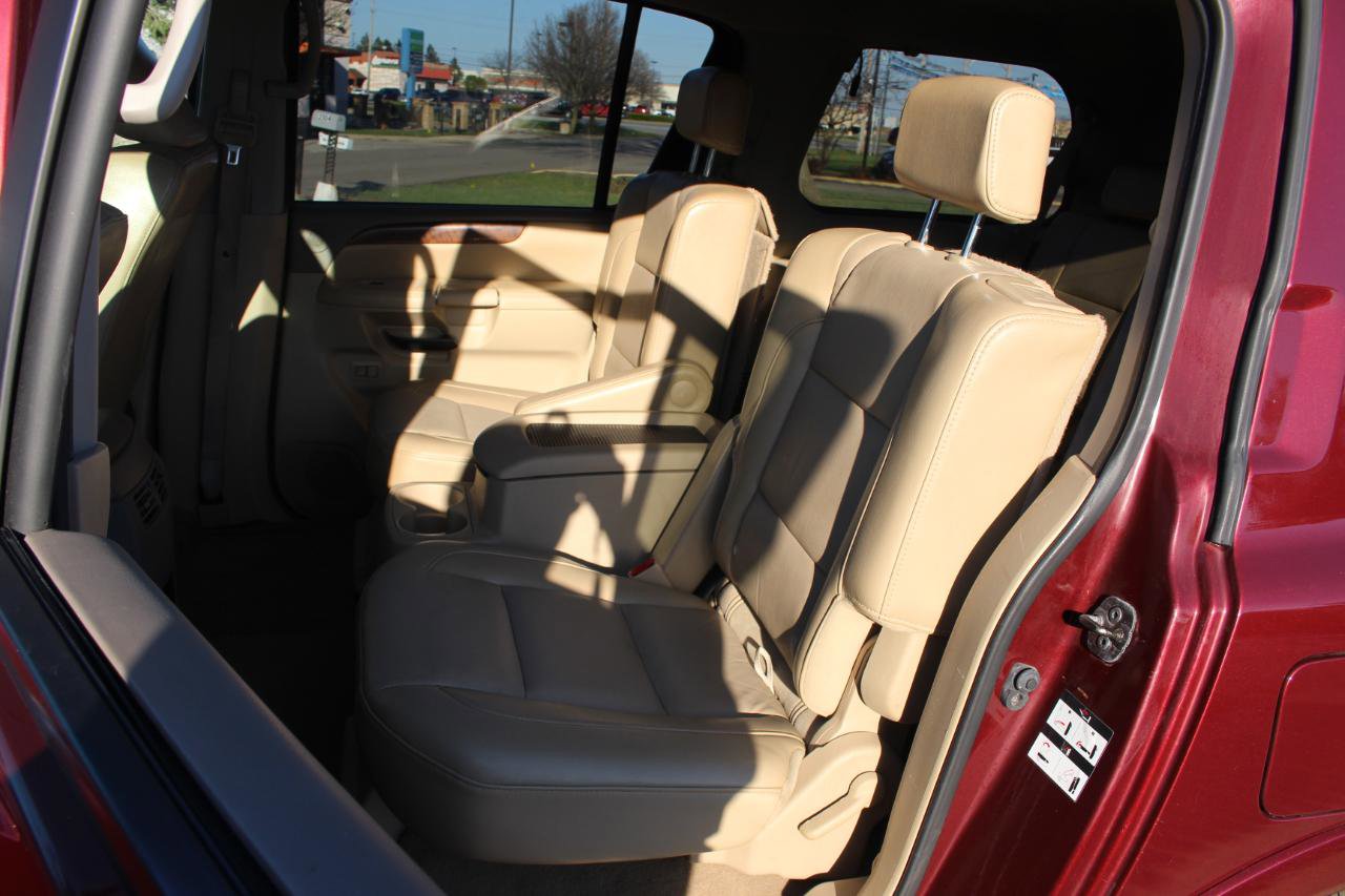 Used 2011 Nissan Armada Platinum w/ 2nd Row Captain Seat Pkg image 32