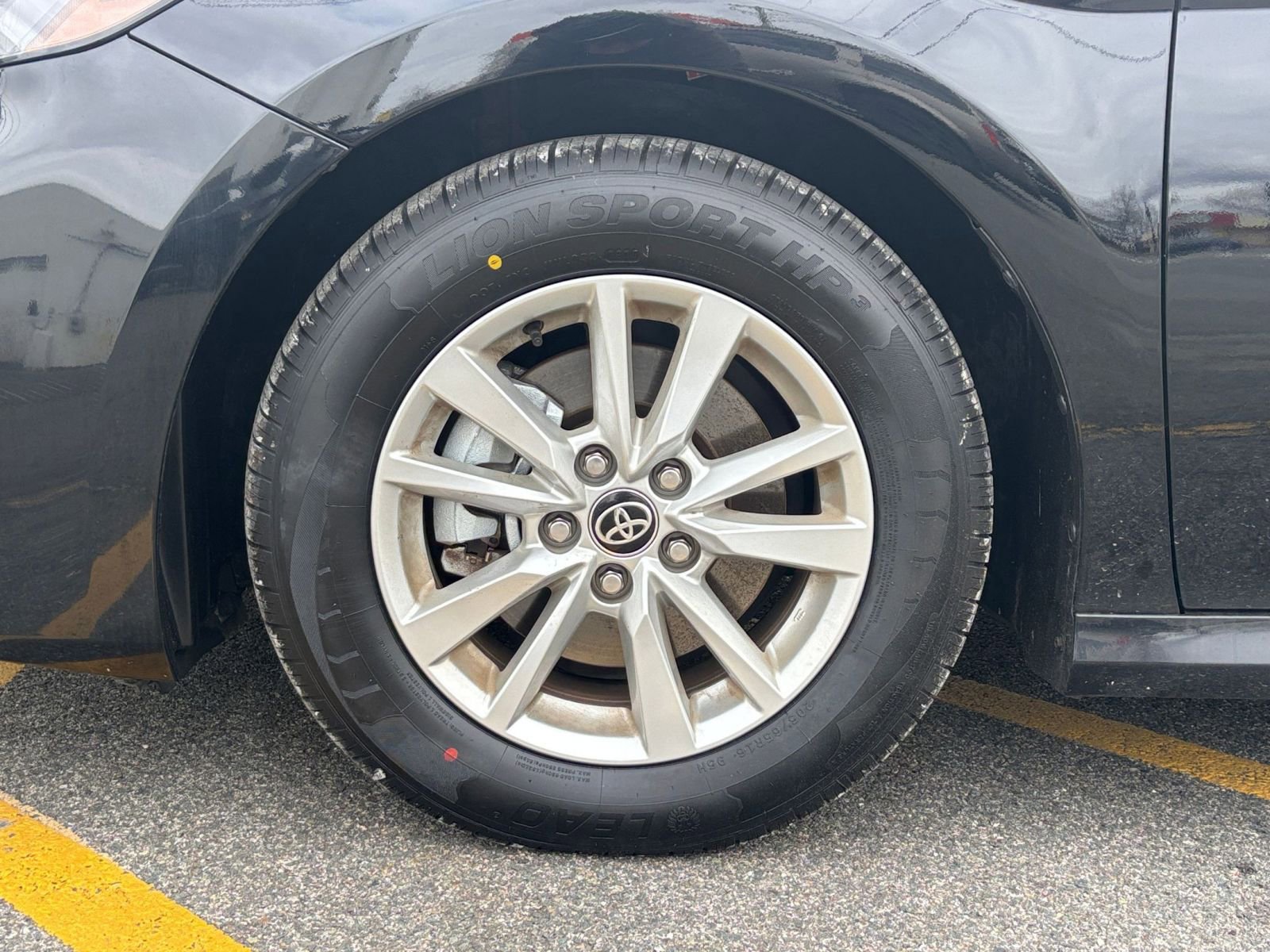 Used 2025 Toyota Camry LE image 23