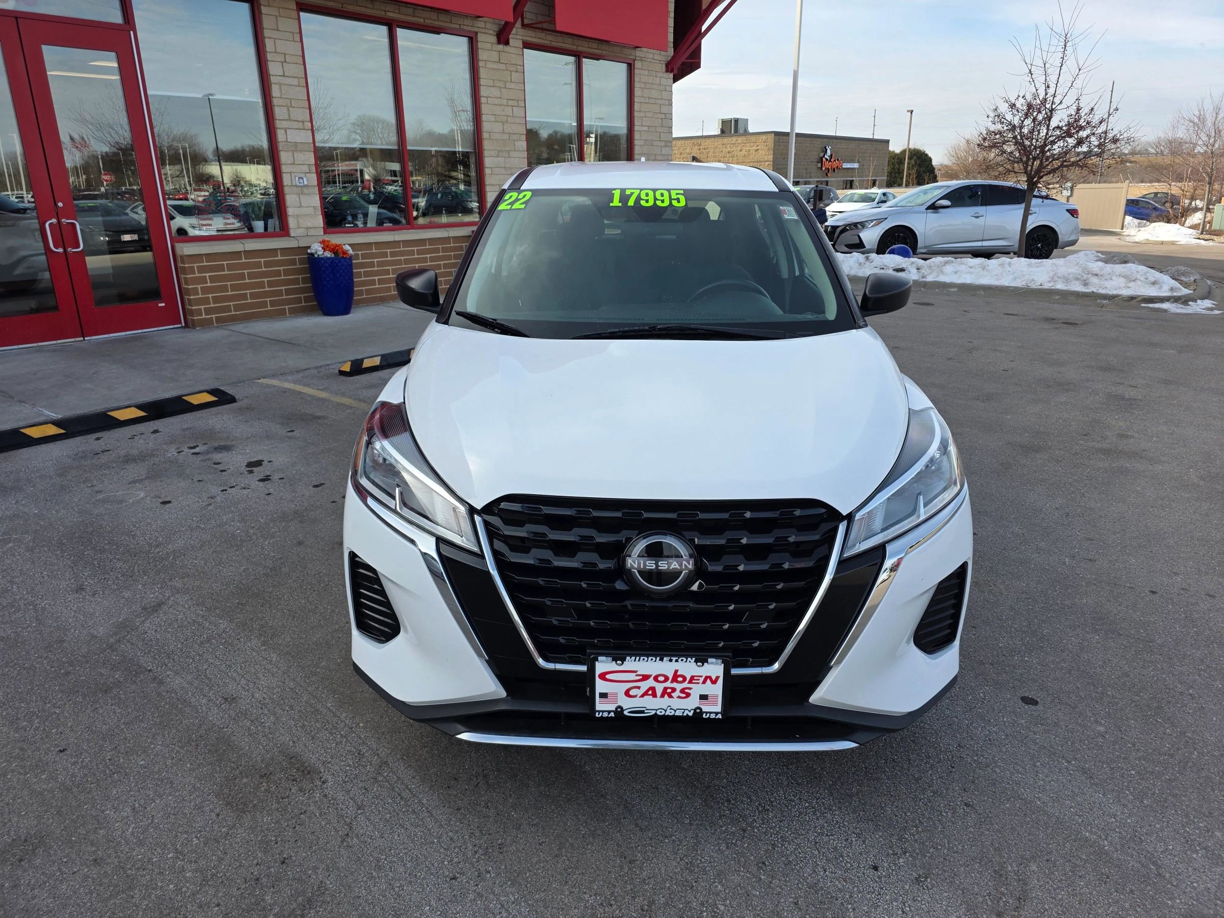 Used 2022 Nissan Kicks S FWD image 2