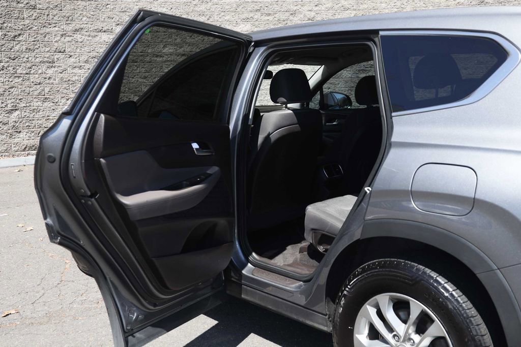 Used 2019 Hyundai Santa Fe SE AWD/4WD image 20