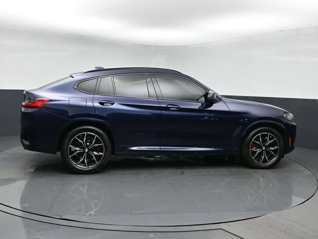 Used 2024 BMW X4 M40i AWD/4WD image 3