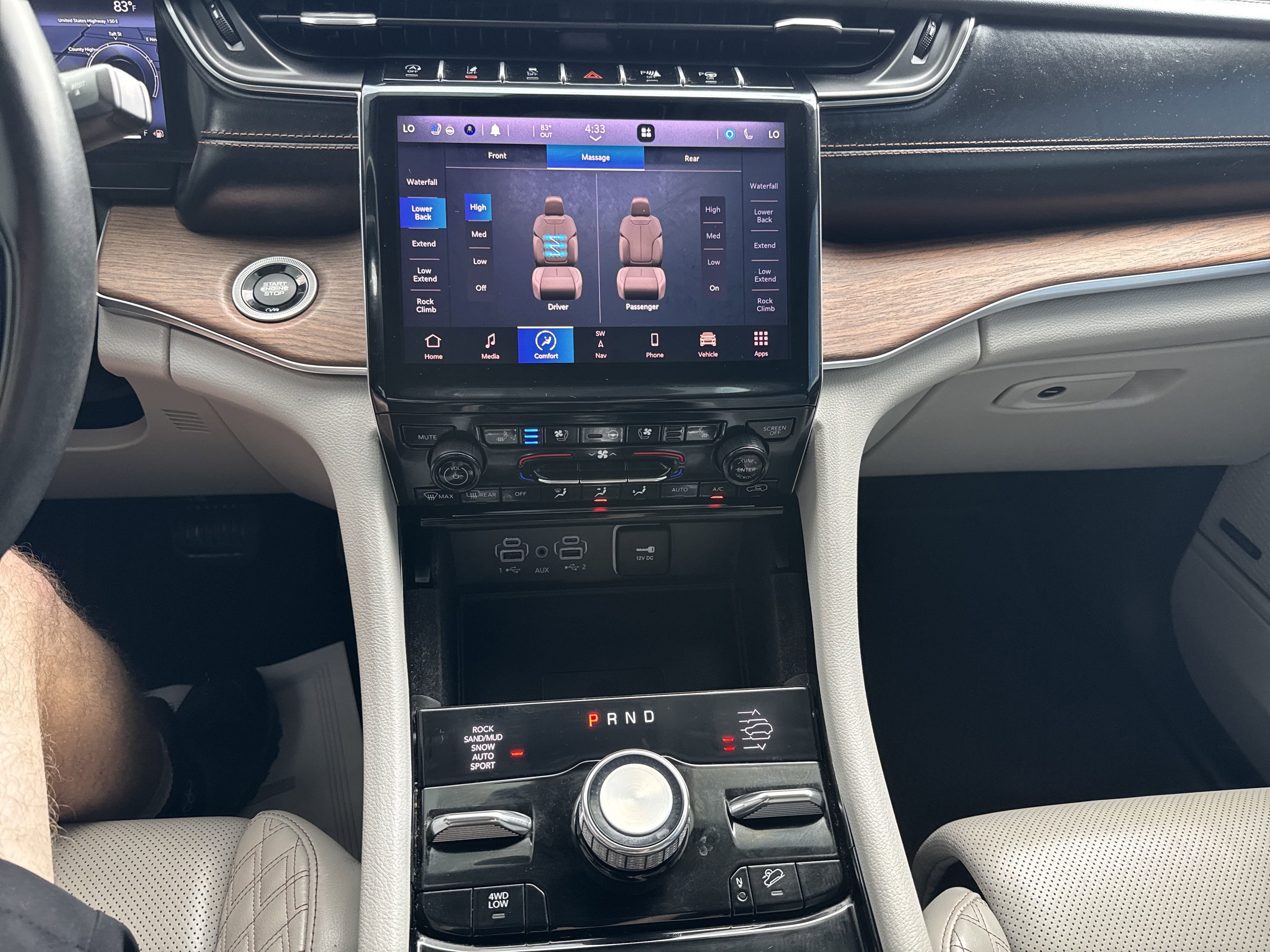 Used 2021 Jeep Grand Cherokee L Summit w/ Luxury Tech Group V image 14