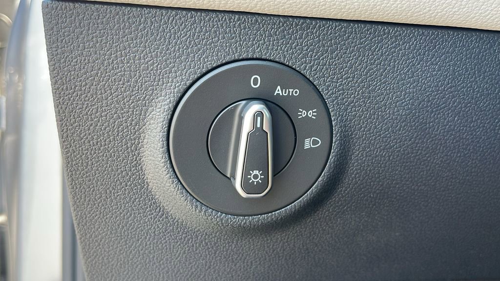 New 2025 Volkswagen Taos S image 24