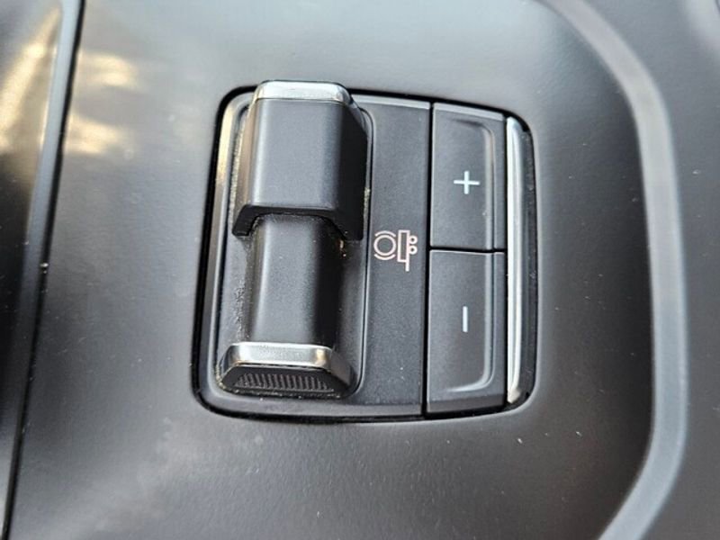 Used 2024 GMC Sierra 1500 AT4 w/ AT4 Preferred Package image 23