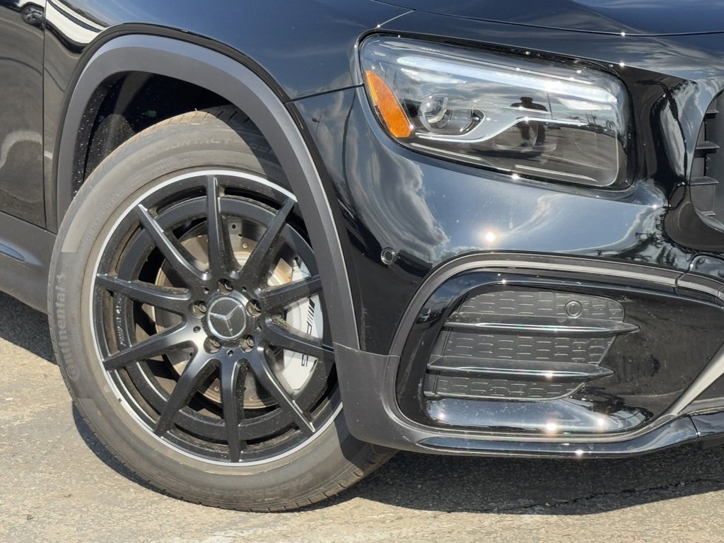 New 2025 Mercedes-Benz GLB 35 AMG 4MATIC image 4