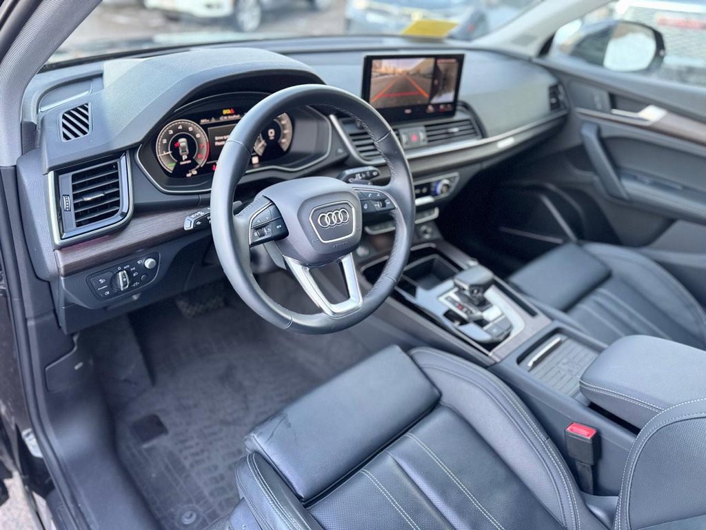 Used 2024 Audi Q5 e Prestige w/ Prestige Package image 13