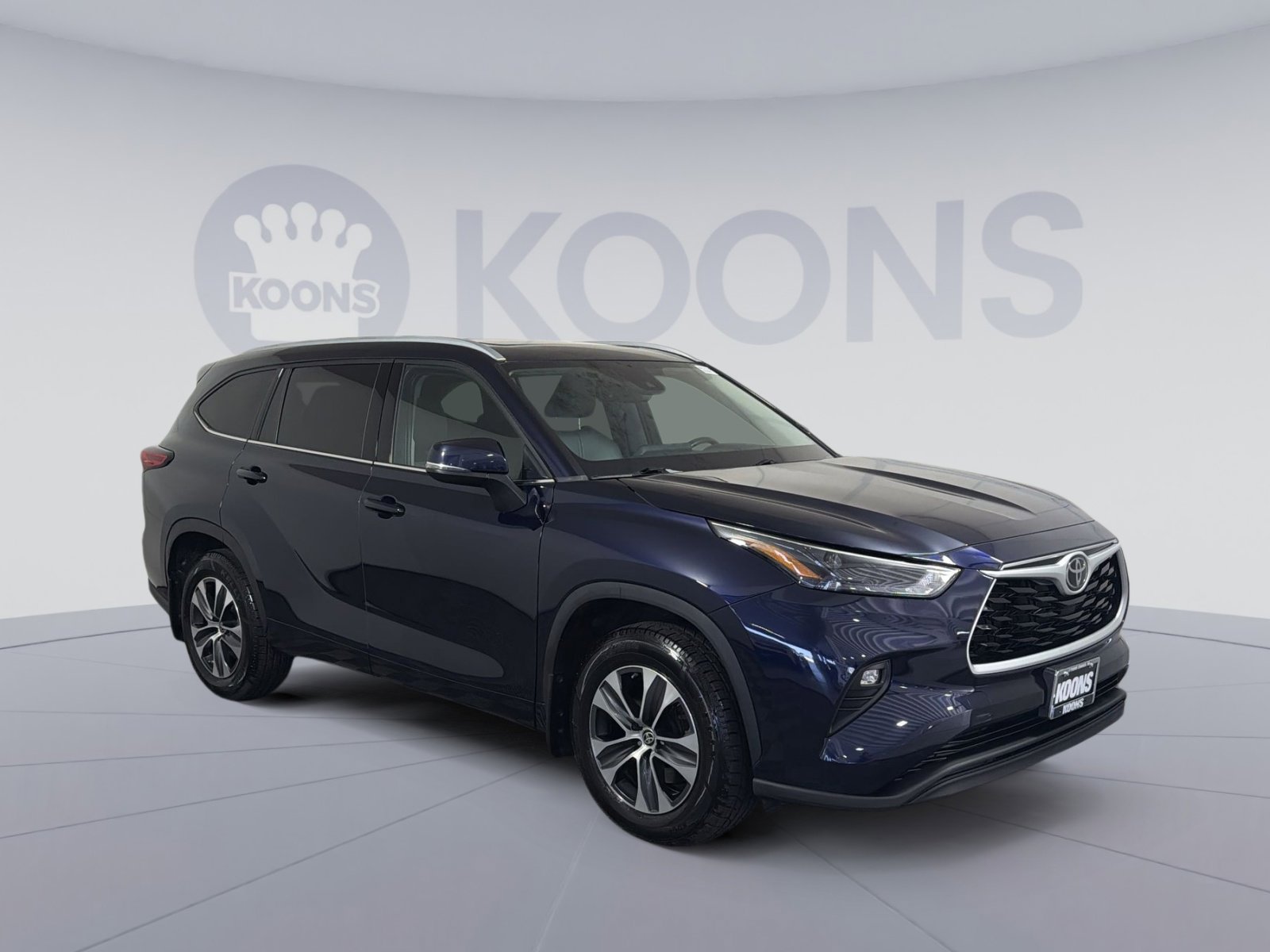 Used 2022 Toyota Highlander XLE image 10