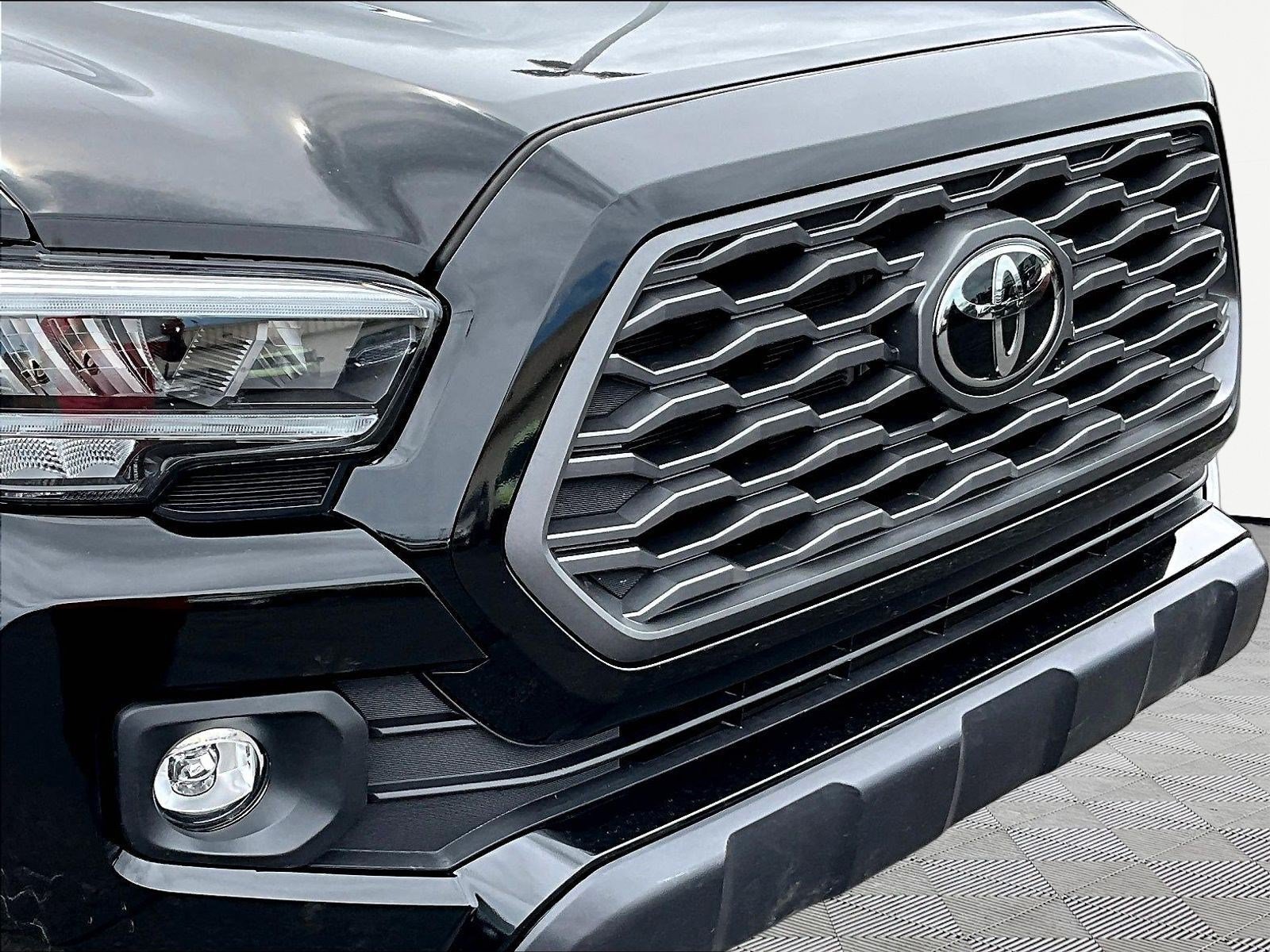 Used 2023 Toyota Tacoma TRD Off-Road AWD/4WD image 32